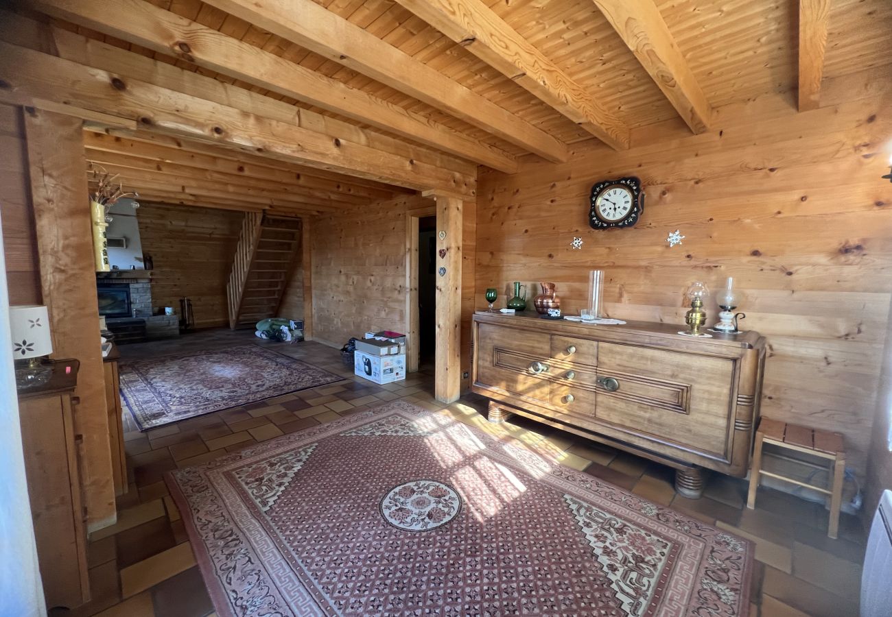 Villa in Manigod - ref 548 Chalet  face aux montagnes