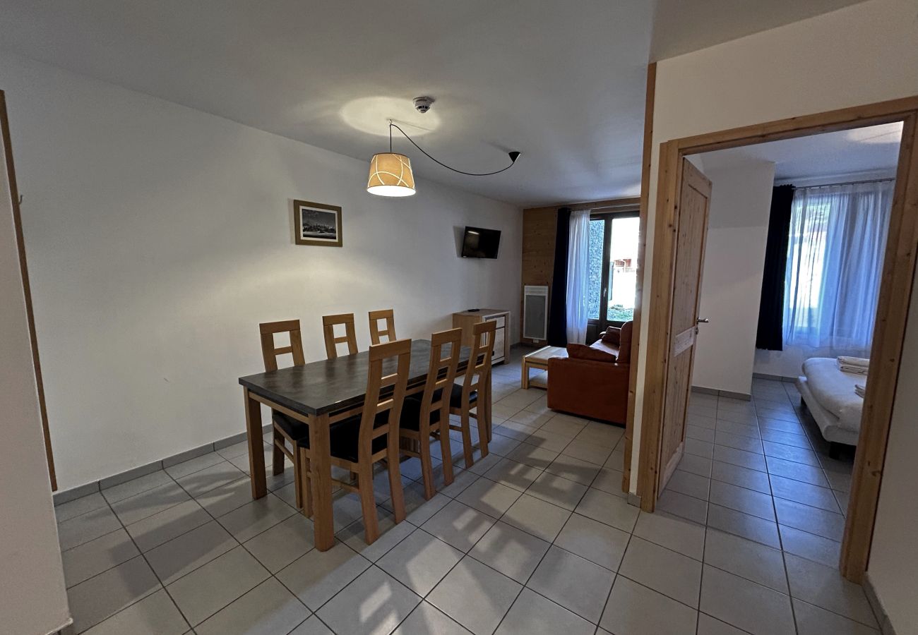 Apartment in La Clusaz - ref 553  Appart T2+cabine meublé de 54,69 m² LMNP