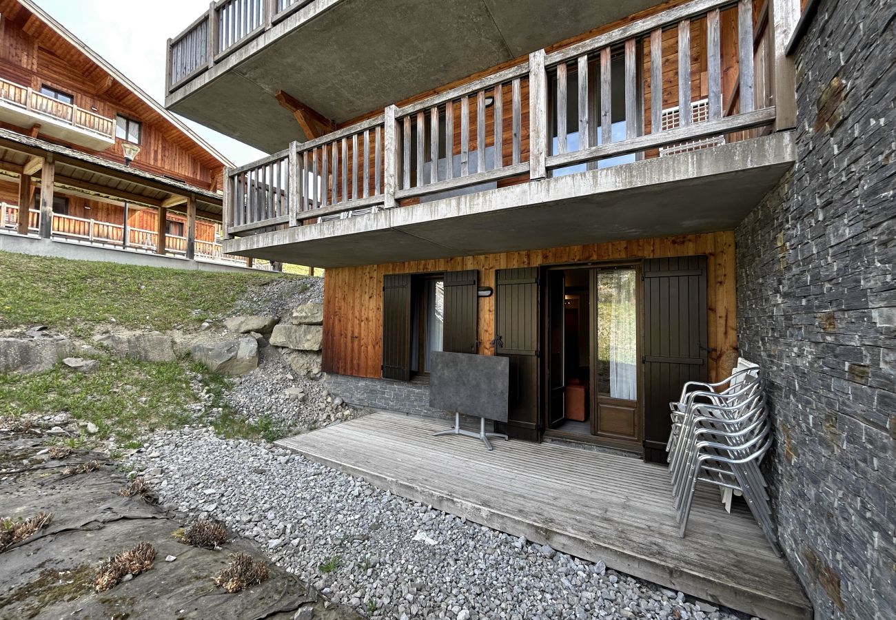 Apartment in La Clusaz - ref 553  Appart T2+cabine meublé de 54,69 m² LMNP