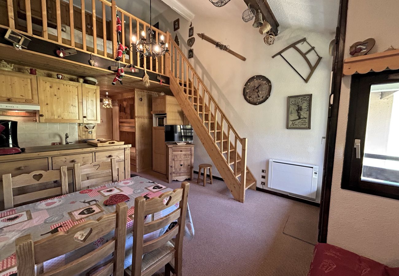 Apartment in Manigod - Réf 554 - Duplex centre station, esprit montagne 