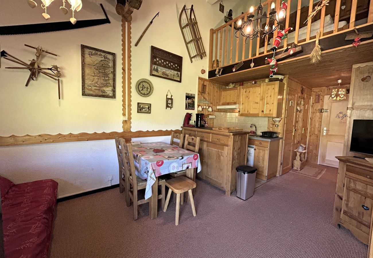 Apartment in Manigod - Réf 554 - Duplex centre station, esprit montagne 
