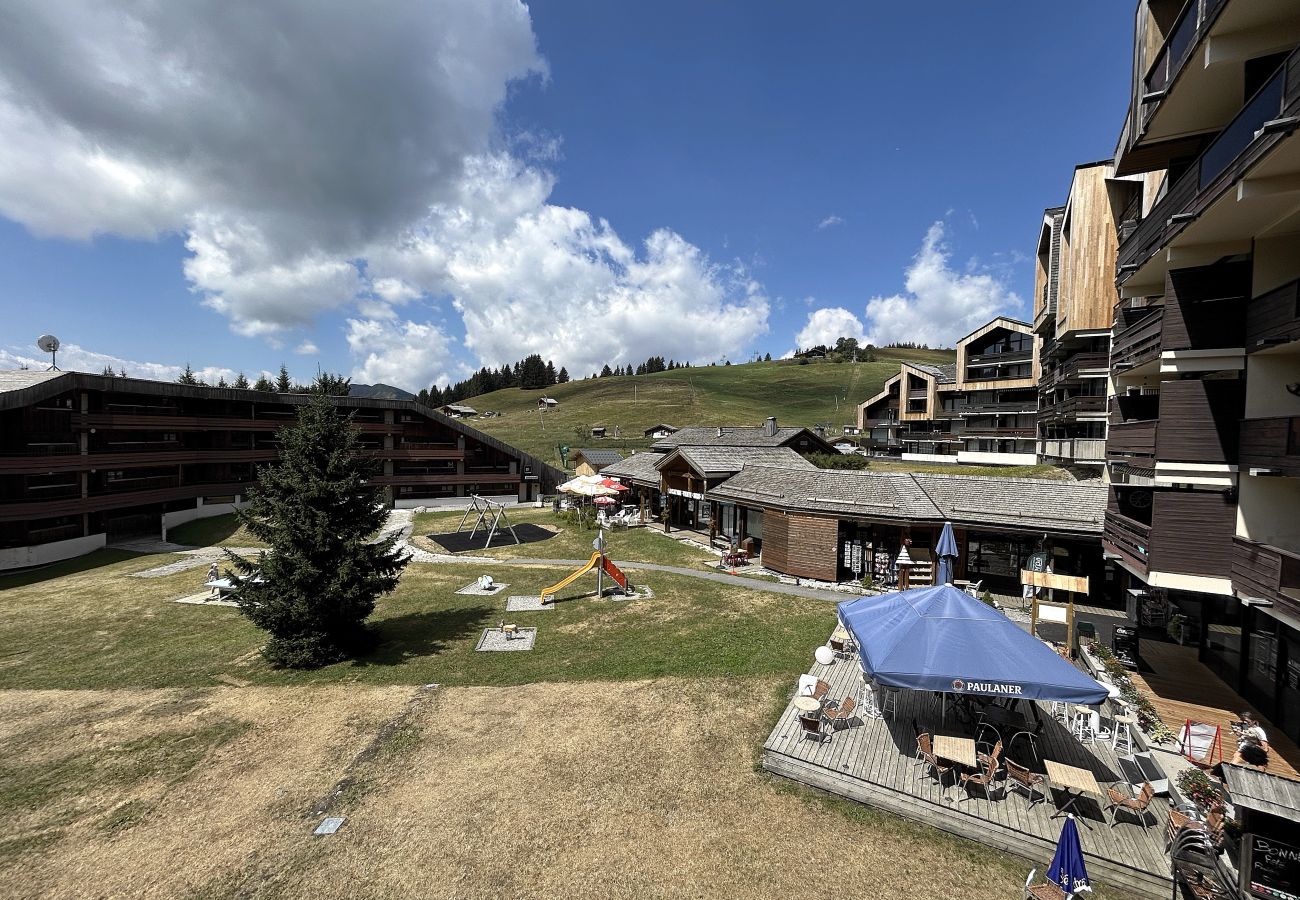 Apartment in Manigod - Réf. 555 - Studio centre station, sur les pistes