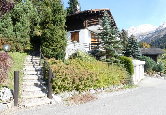 Chalet à La Clusaz - Abricot - Appartement dans chalet 4 pers. 3* pour 2 pers. Chalet à La Clusaz - Abricot - Appartement dans chalet 4 pers. 3* pour 2 pers.