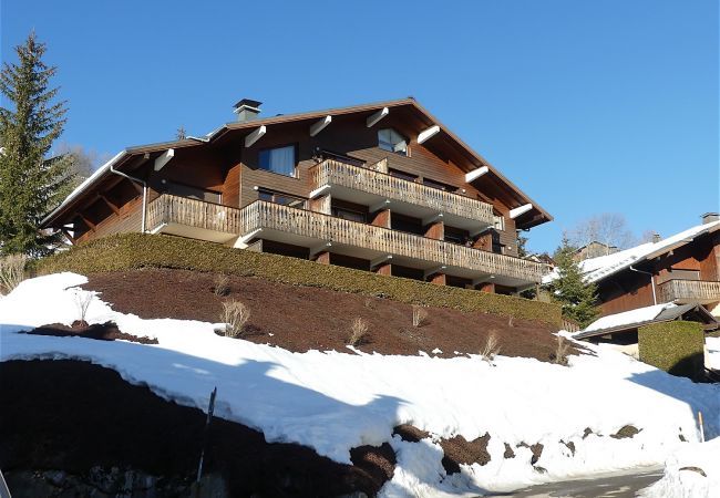 Appartement à La Clusaz - Elior 2 - Appartement 4 pers. 2* centre village Appartement à La Clusaz - Elior 2 - Appartement 4 pers. 2* centre village