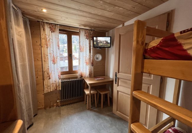 Appartement à La Clusaz - Gentianes appart 4 - Appartement 3*** centre village, proche pistes 7/8pers. Appartement à La Clusaz - Gentianes appart 4 - Appartement 3*** centre village, proche pistes 7/8pers.