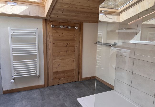 Appartement à La Clusaz - Gentianes appart 4 - Appartement 3*** centre village, proche pistes 7/8pers. Appartement à La Clusaz - Gentianes appart 4 - Appartement 3*** centre village, proche pistes 7/8pers.