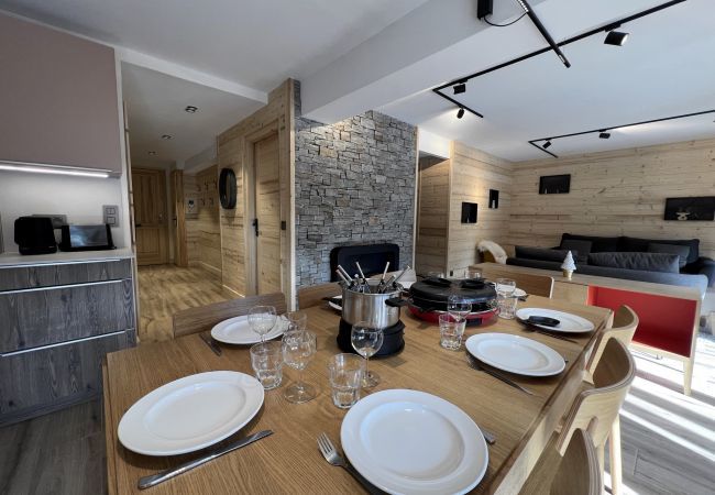 Appartement à La Clusaz - L'ours polaire - Appartement 4* centre village 10 pers. Appartement à La Clusaz - L'ours polaire - Appartement 4* centre village 10 pers.