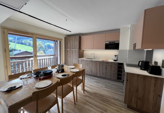 Appartement à La Clusaz - L'ours polaire - Appartement 4* centre village 10 pers. Appartement à La Clusaz - L'ours polaire - Appartement 4* centre village 10 pers.