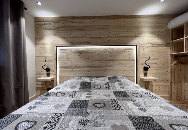Appartement à La Clusaz - L'ours polaire - Appartement 4* centre village 10 pers. Appartement à La Clusaz - L'ours polaire - Appartement 4* centre village 10 pers.