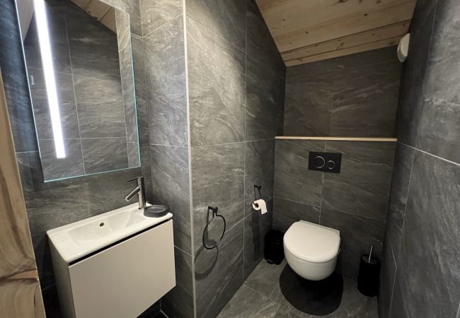 Appartement à La Clusaz - L'ours polaire - Appartement 4* centre village 10 pers. Appartement à La Clusaz - L'ours polaire - Appartement 4* centre village 10 pers.