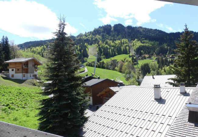 Appartement à La Clusaz - L'ours polaire - Appartement 4* centre village 10 pers. Appartement à La Clusaz - L'ours polaire - Appartement 4* centre village 10 pers.