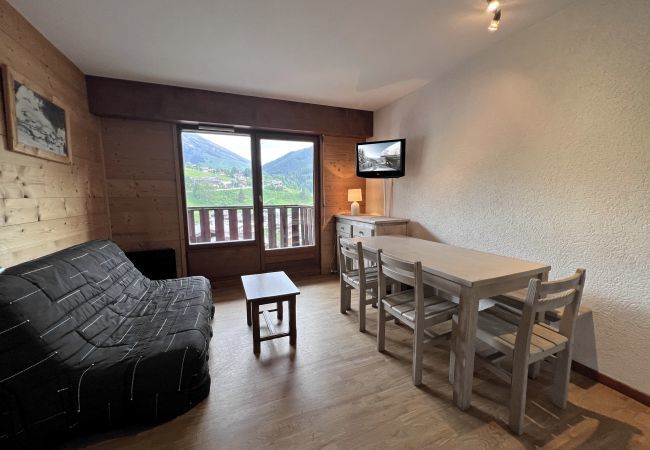 Appartement à La Clusaz - Résidence 2-234 - 2 pièces 4  pers. 2*,  belle vue Appartement à La Clusaz - Résidence 2-234 - 2 pièces 4  pers. 2*,  belle vue