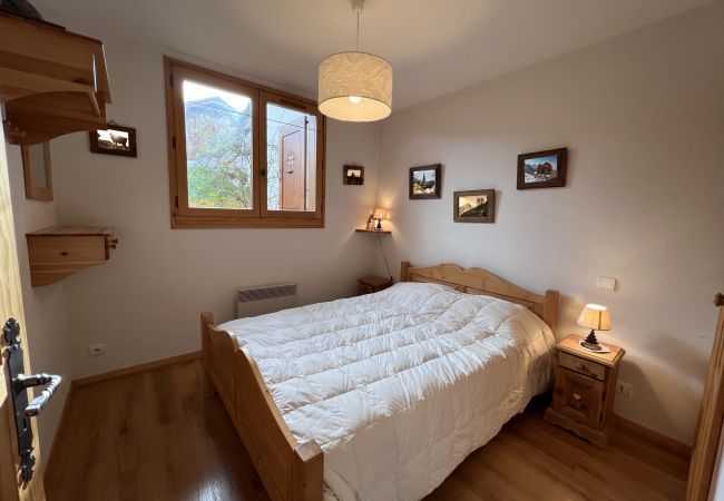 Appartement à La Clusaz - Tendieu Soleil B1 - Appartement dans chalet 6 pers, vue montagnes Appartement à La Clusaz - Tendieu Soleil B1 - Appartement dans chalet 6 pers, vue montagnes