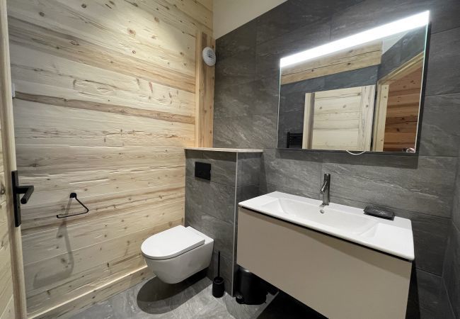 Appartement à La Clusaz - Grande Ourse - Appartement 4* centre village 8 pers. Appartement à La Clusaz - Grande Ourse - Appartement 4* centre village 8 pers.
