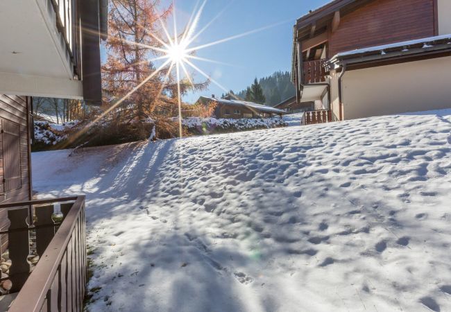Appartement à La Clusaz -  Les Chalets des Converses - Appartement 1 - proche pistes 4 pers Appartement à La Clusaz -  Les Chalets des Converses - Appartement 1 - proche pistes 4 pers