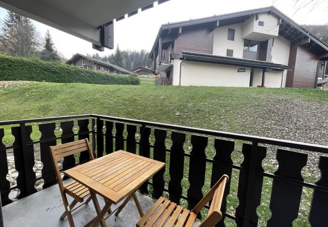 Appartement à La Clusaz -  Les Chalets des Converses - Appartement 1 - proche pistes 4 pers Appartement à La Clusaz -  Les Chalets des Converses - Appartement 1 - proche pistes 4 pers