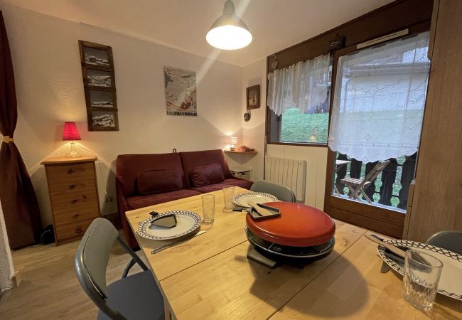Appartement à La Clusaz -  Les Chalets des Converses - Appartement 1 - proche pistes 4 pers Appartement à La Clusaz -  Les Chalets des Converses - Appartement 1 - proche pistes 4 pers