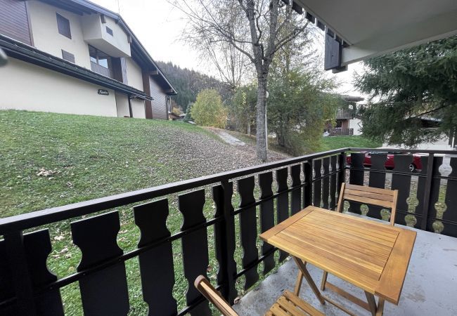 Appartement à La Clusaz -  Les Chalets des Converses - Appartement 1 - proche pistes 4 pers Appartement à La Clusaz -  Les Chalets des Converses - Appartement 1 - proche pistes 4 pers
