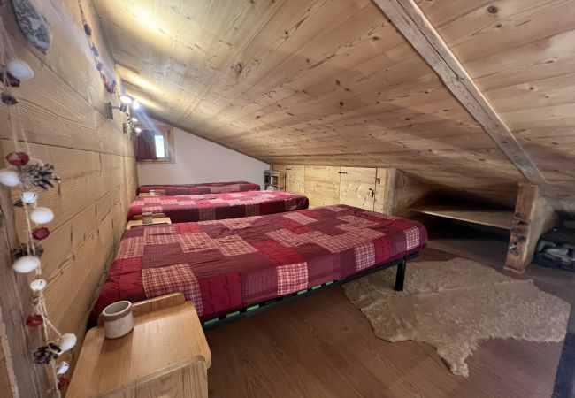 Appartement à La Clusaz - Reposire, appartement 8 - 5 pers. 3* plein sud Appartement à La Clusaz - Reposire, appartement 8 - 5 pers. 3* plein sud