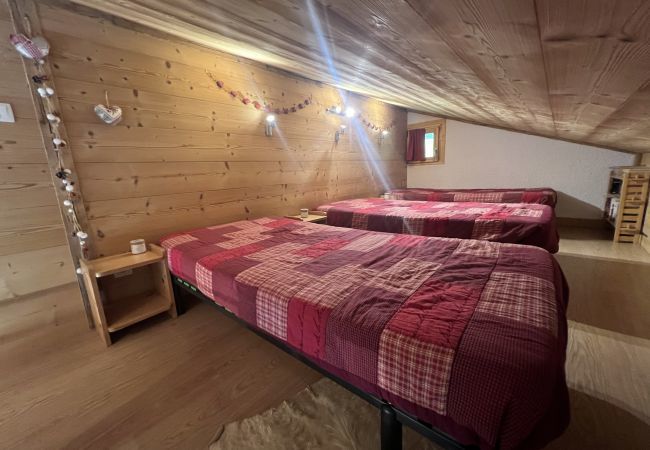 Appartement à La Clusaz - Reposire, appartement 8 - 5 pers. 3* plein sud Appartement à La Clusaz - Reposire, appartement 8 - 5 pers. 3* plein sud