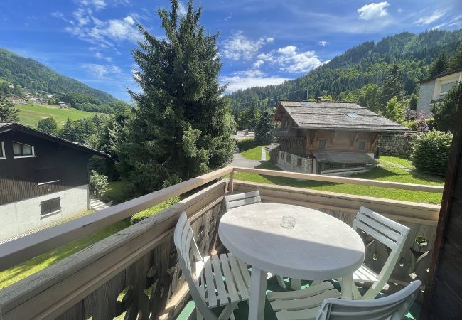 Appartement à La Clusaz - Gemeaux B - Appartement proche pistes de ski et village, 2* 5/6 pers.  Appartement à La Clusaz - Gemeaux B - Appartement proche pistes de ski et village, 2* 5/6 pers.