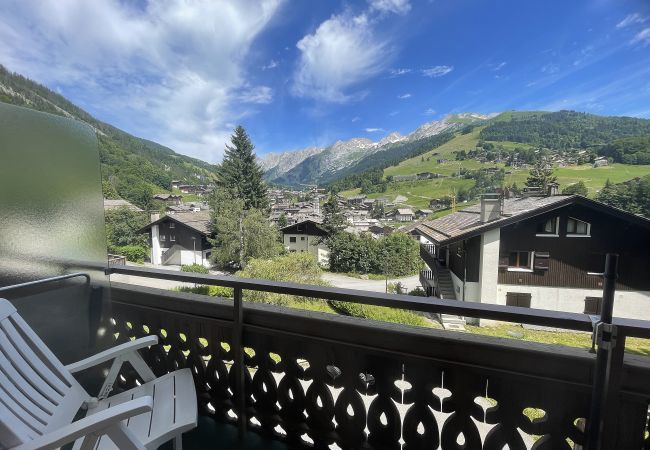 Appartement à La Clusaz - Gemeaux B - Appartement proche pistes de ski et village, 2* 5/6 pers.  Appartement à La Clusaz - Gemeaux B - Appartement proche pistes de ski et village, 2* 5/6 pers.