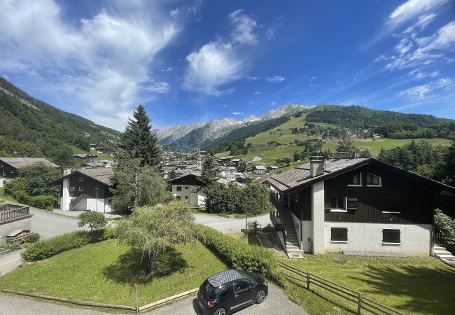 Appartement à La Clusaz - Gemeaux B - Appartement proche pistes de ski et village, 2* 5/6 pers.  Appartement à La Clusaz - Gemeaux B - Appartement proche pistes de ski et village, 2* 5/6 pers.