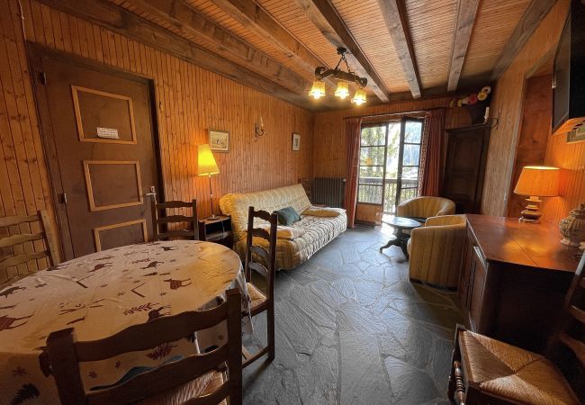 Appartement à La Clusaz - Alpée 3 - Appartement dans chalet 6 pers. 2* Appartement à La Clusaz - Alpée 3 - Appartement dans chalet 6 pers. 2*