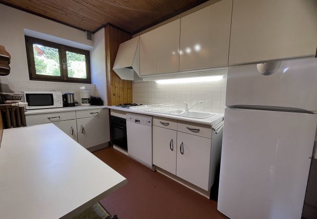 Appartement à La Clusaz - Alpée 3 - Appartement dans chalet 6 pers. 2* Appartement à La Clusaz - Alpée 3 - Appartement dans chalet 6 pers. 2*
