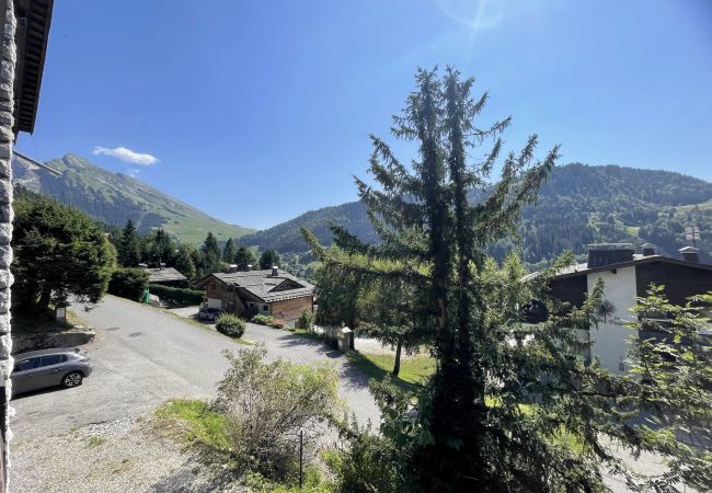 Appartement à La Clusaz - Alpée 3 - Appartement dans chalet 6 pers. 2* Appartement à La Clusaz - Alpée 3 - Appartement dans chalet 6 pers. 2*