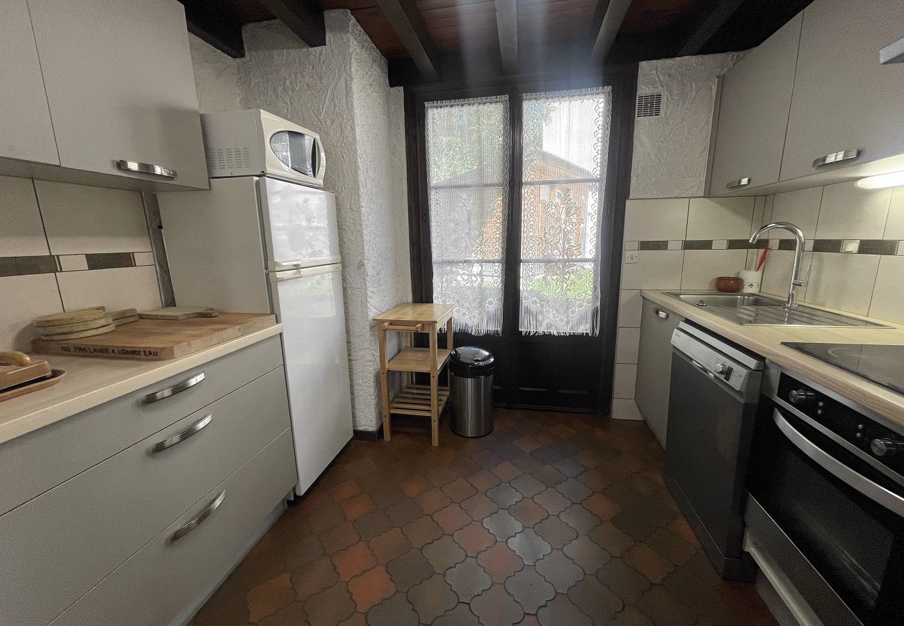 Chalet à La Clusaz - Cotterg Rez - Demi chalet 6 pers. 2* centre village 
