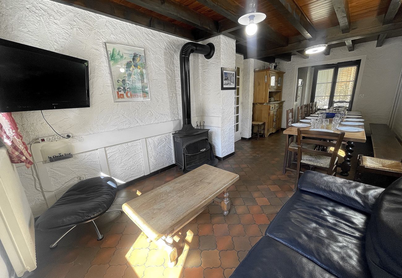 Chalet à La Clusaz - Cotterg Rez - Demi chalet 6 pers. 2* centre village 
