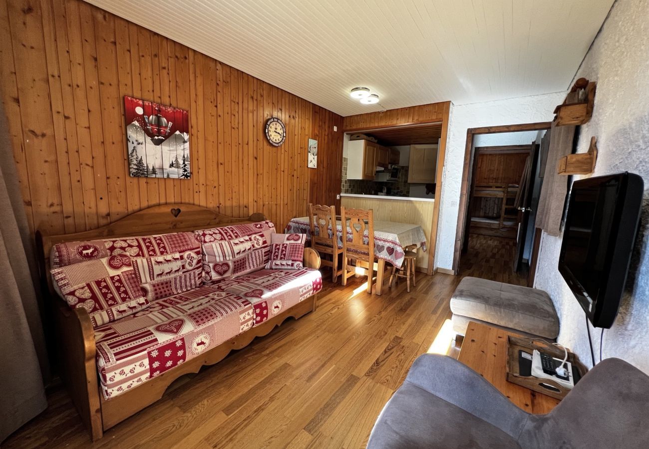 Appartement à La Clusaz - Aravis 1500, appartement 11 - 2* skis aux pieds 6 pers.