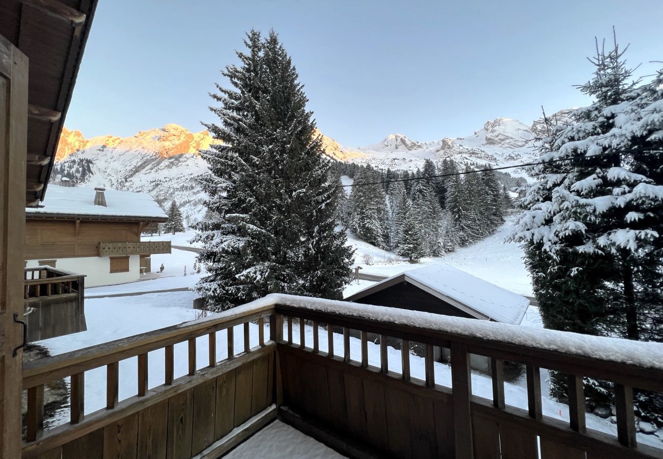 Chalet à La Clusaz - Le Paturage, charmant demi-chalet face aux montagnes 