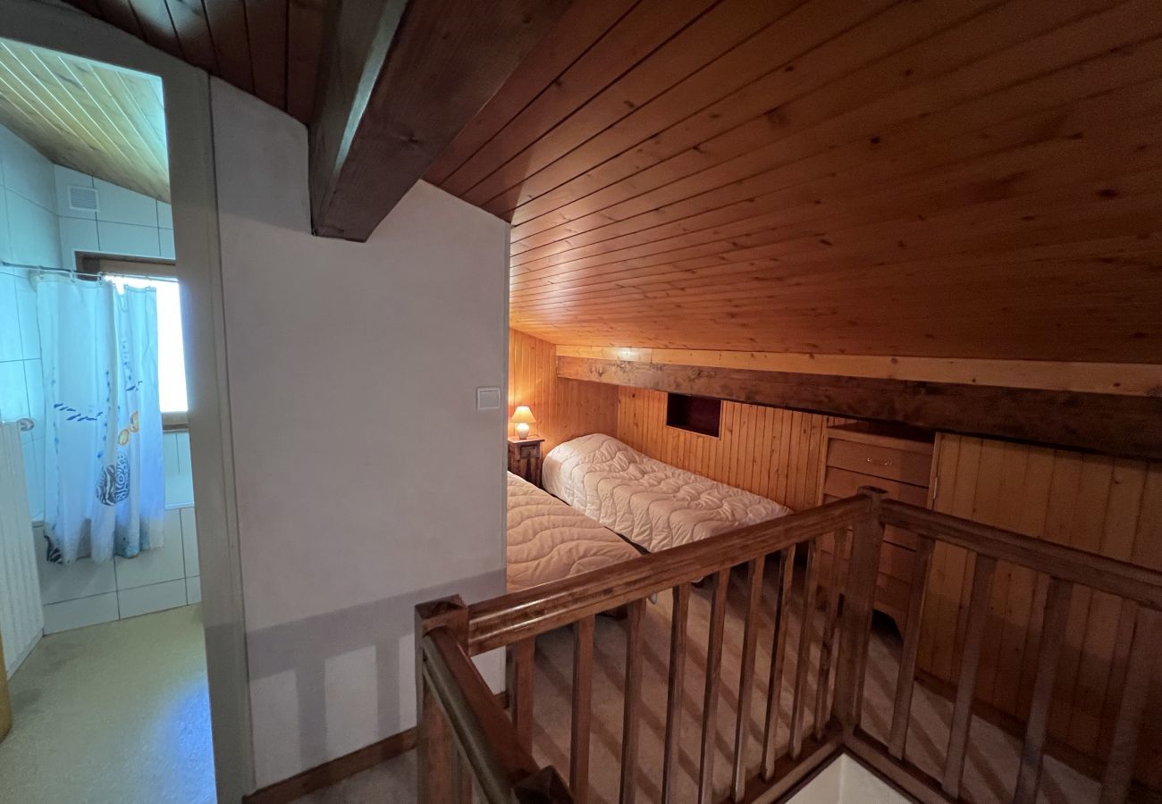 Appartement à La Clusaz - Crepuscule 5 - Appartement proche pistes de ski et village, 4 pers. 2*