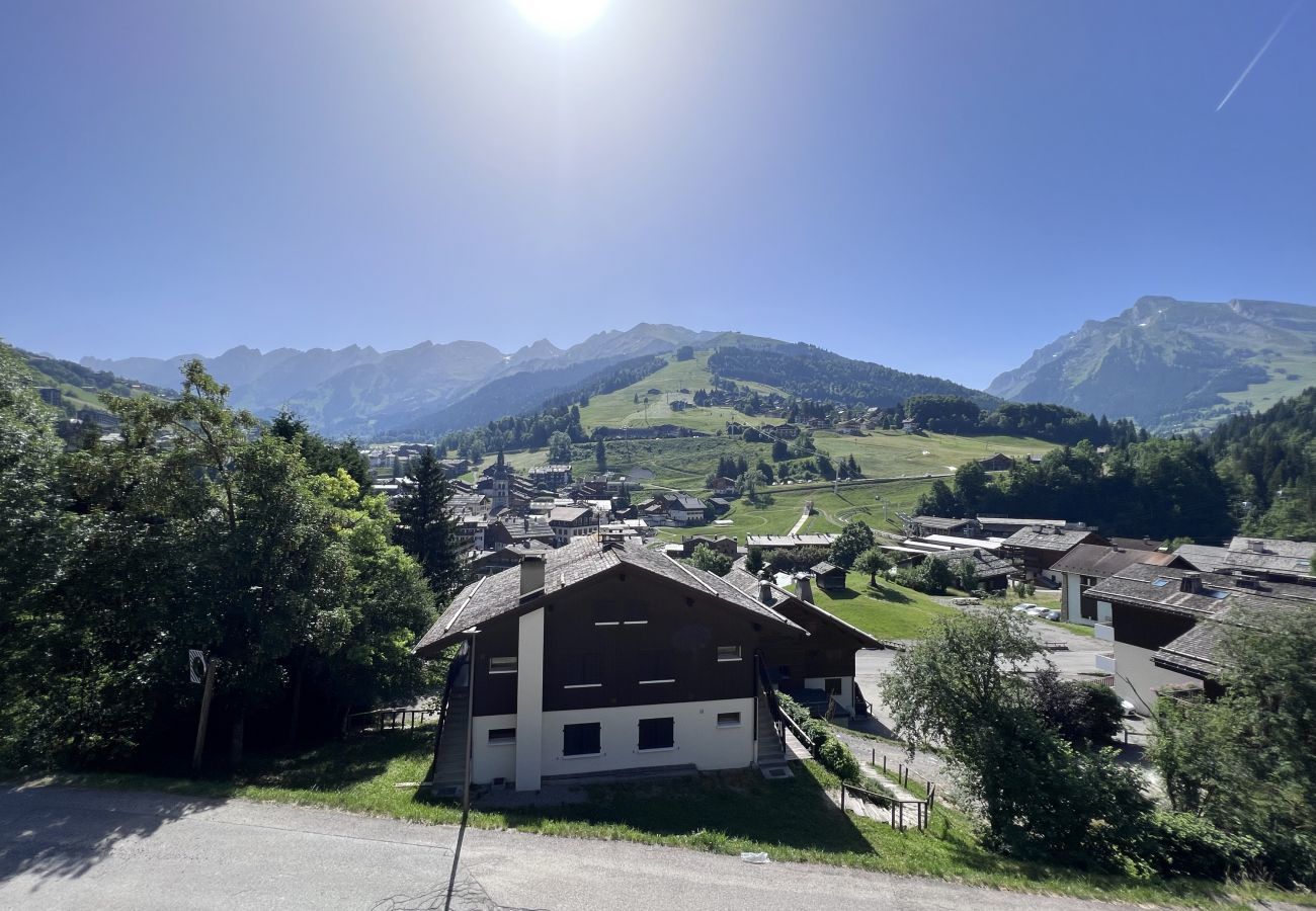 Appartement à La Clusaz - Crepuscule 5 - Appartement proche pistes de ski et village, 2* 4 pers.