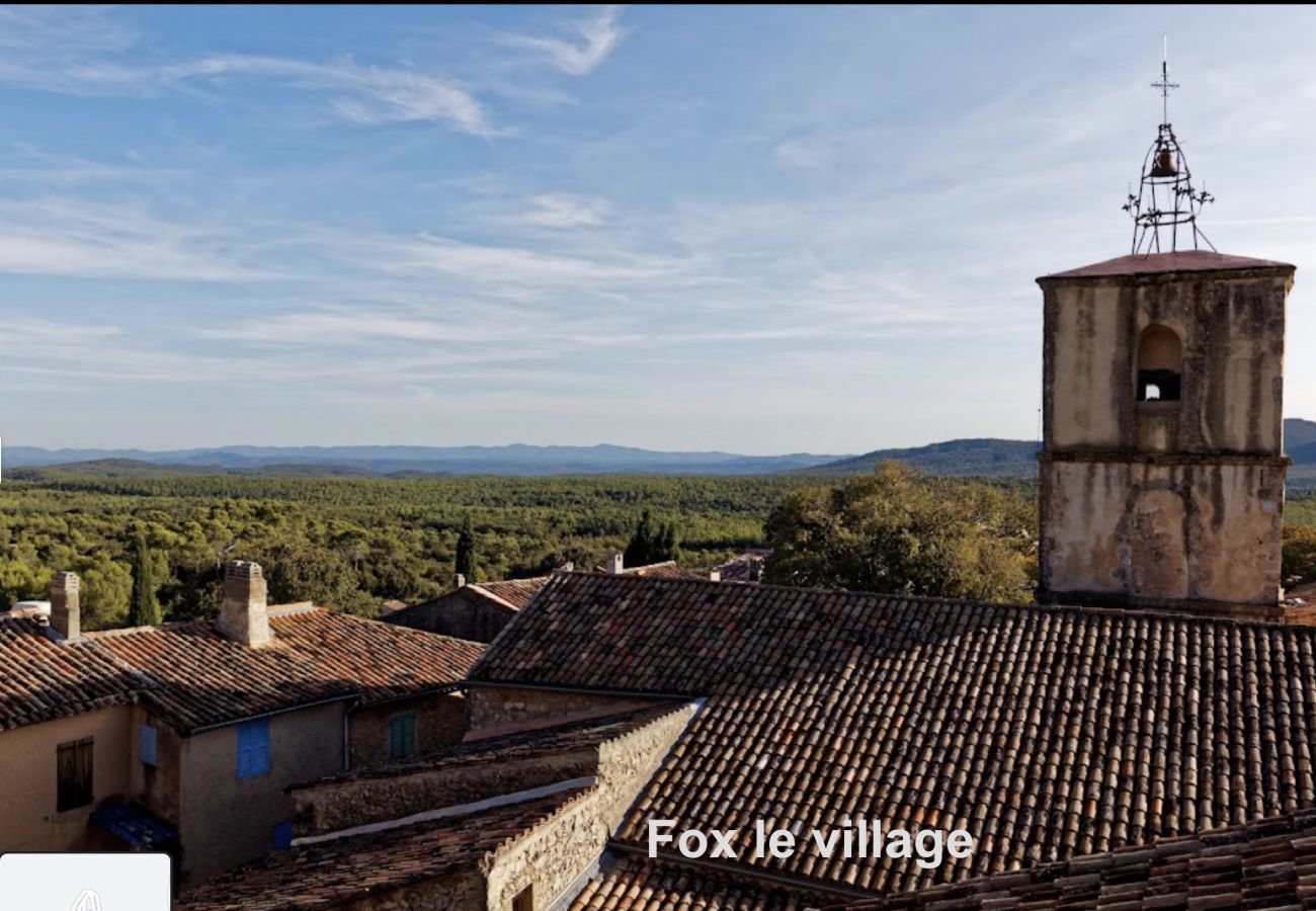 Maison mitoyenne à Fox-Amphoux - 