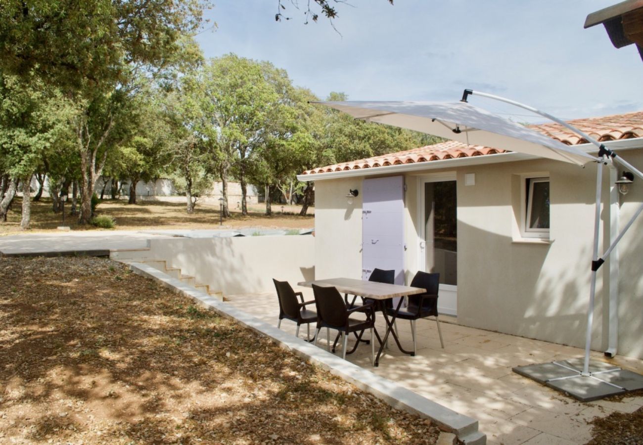 Maison mitoyenne à Fox-Amphoux - 