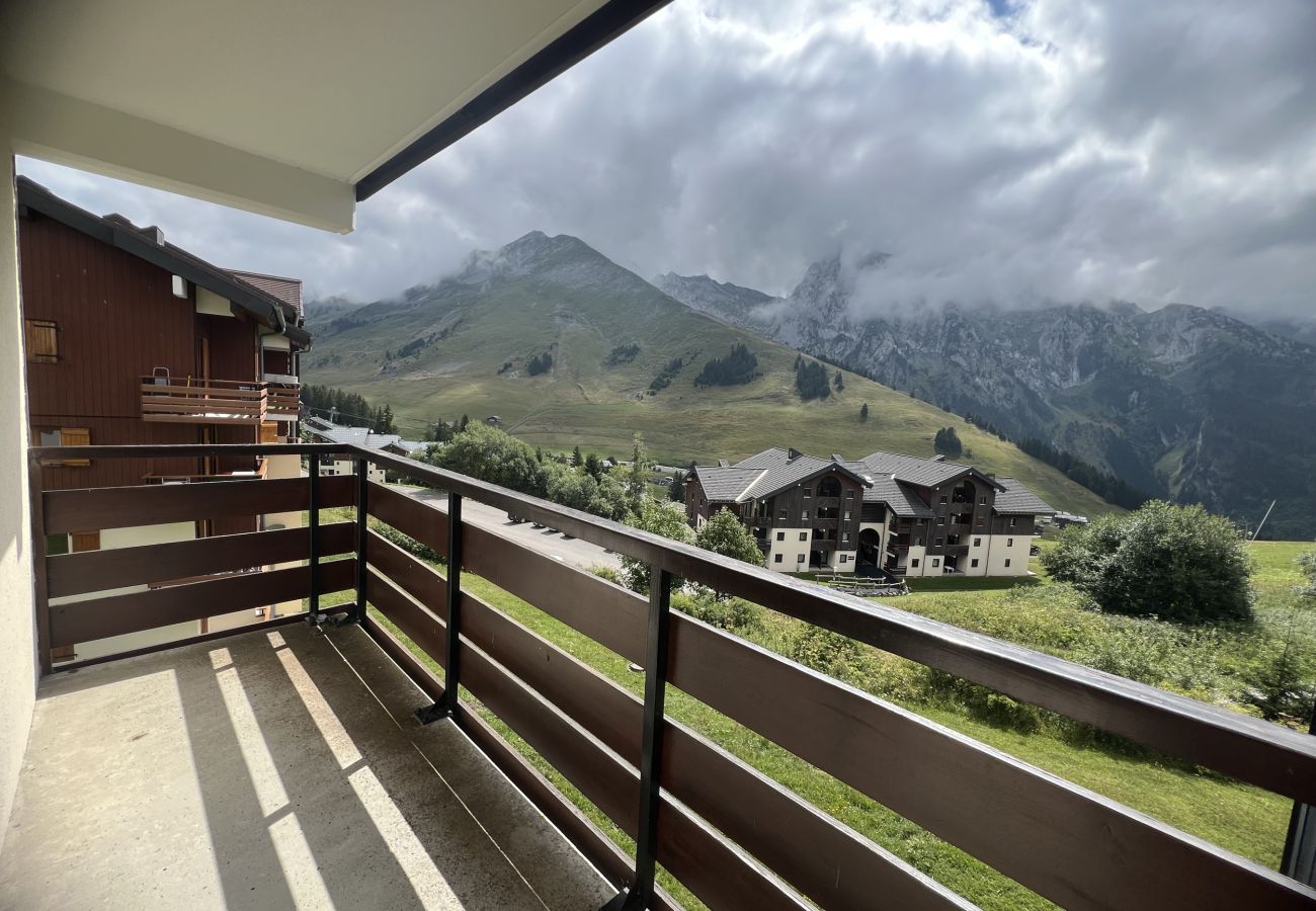 Appartement à Manigod - Réf 539- Appart 2 P avec vue pistes et montagnes