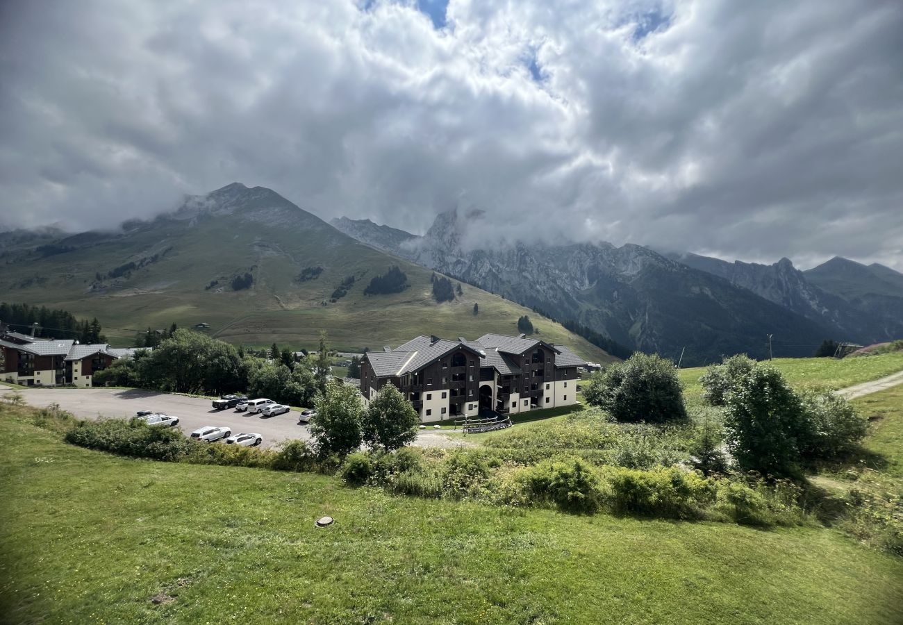 Appartement à Manigod - Réf 539- Appart 2 P avec vue pistes et montagnes