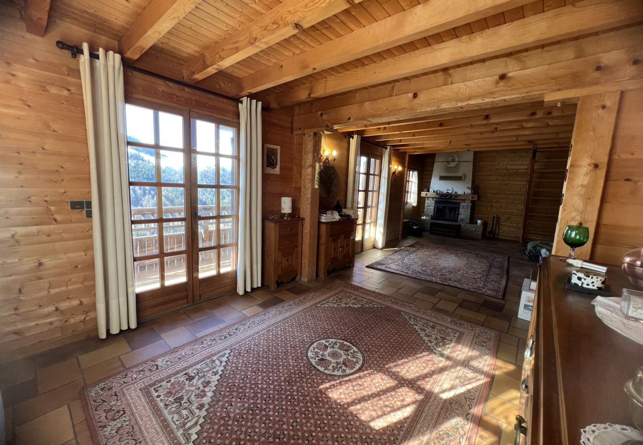 Chalet à Manigod - ref 548 Chalet  face aux montagnes