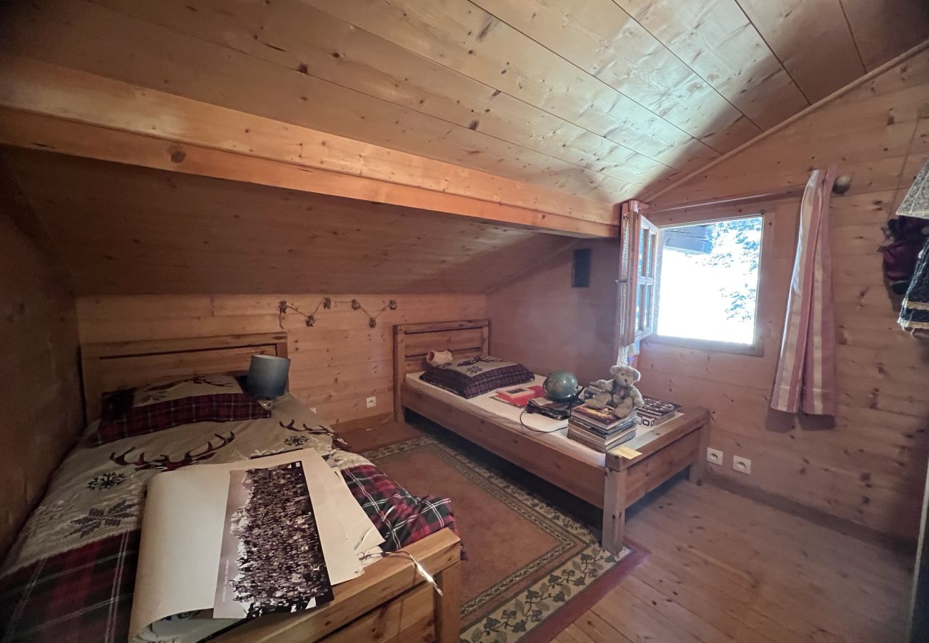 Chalet à Manigod - ref 548 Chalet  face aux montagnes