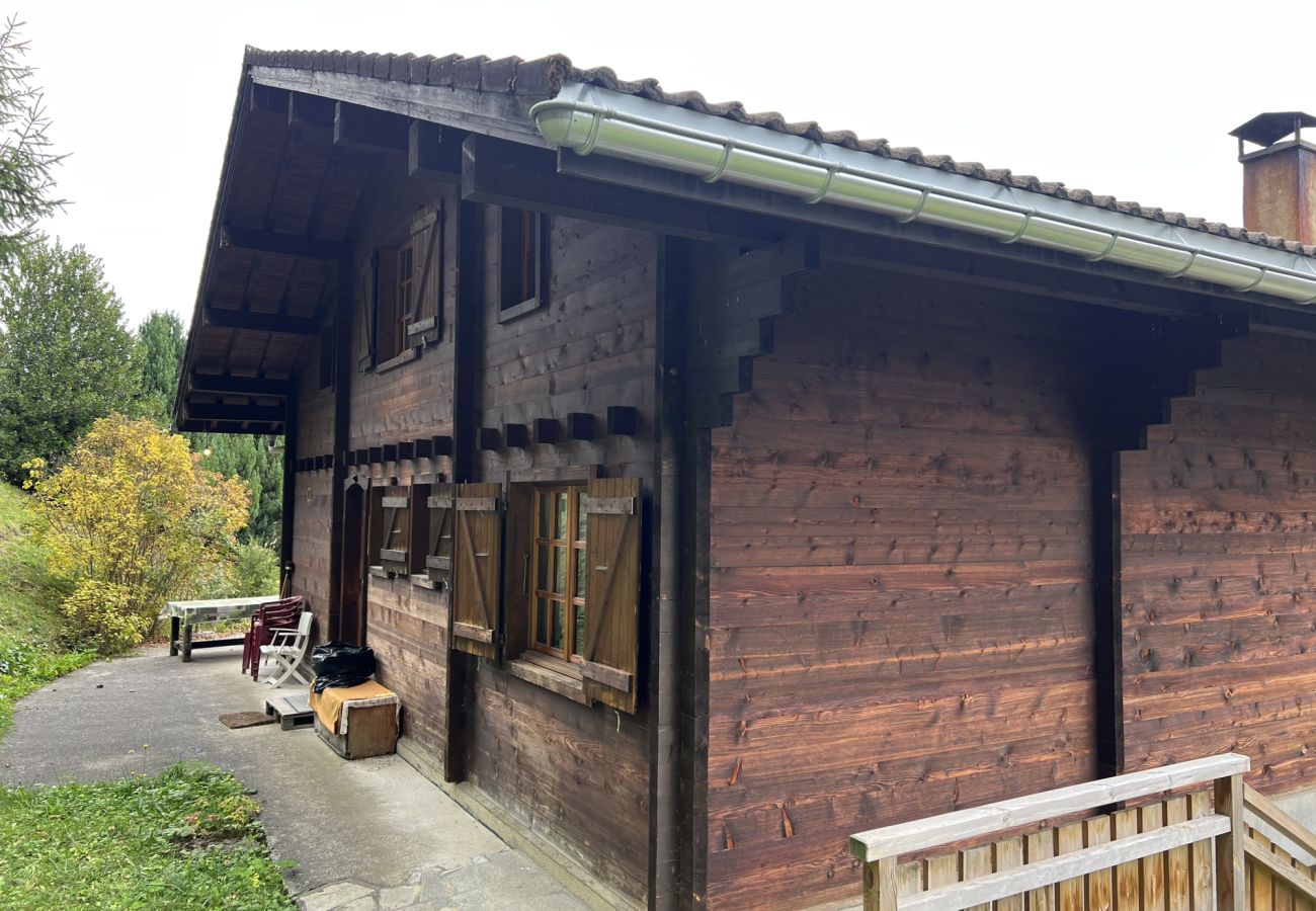 Chalet à Manigod - ref 548 Chalet  face aux montagnes