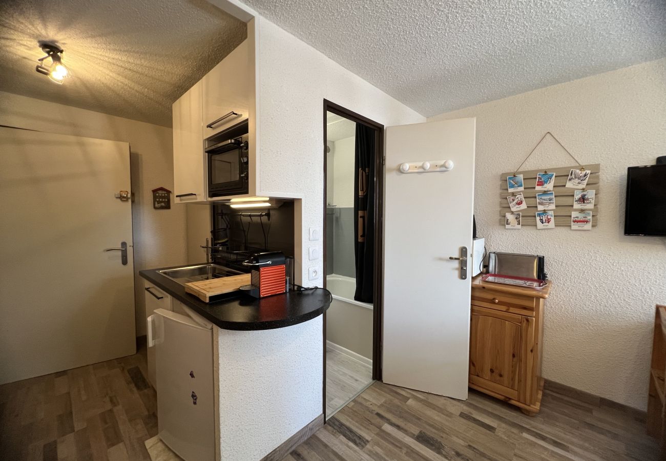 Appartement à Manigod - Réf 547 - Appartement T2 meublé avec vue montagne