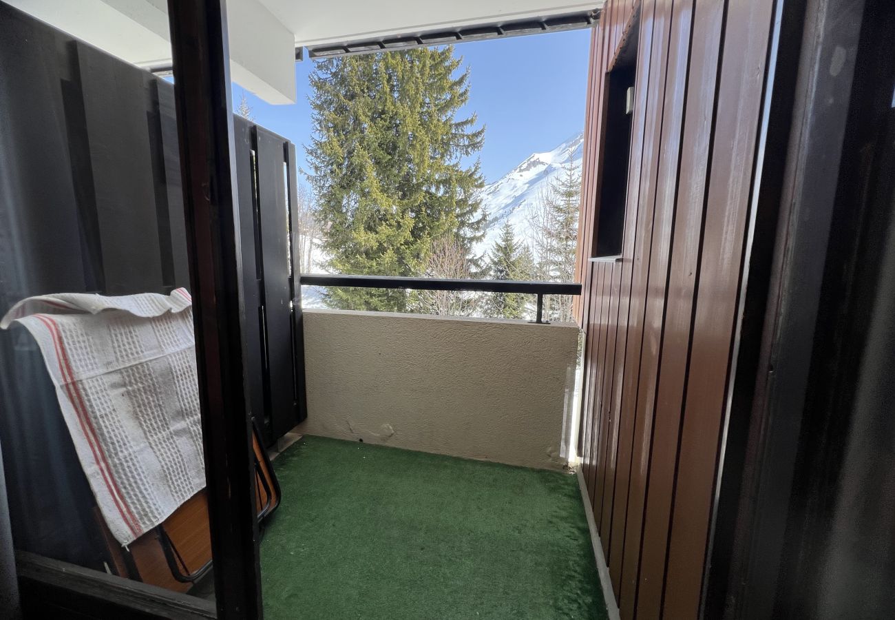 Appartement à Manigod - Réf 547 - Appartement T2 meublé avec vue montagne