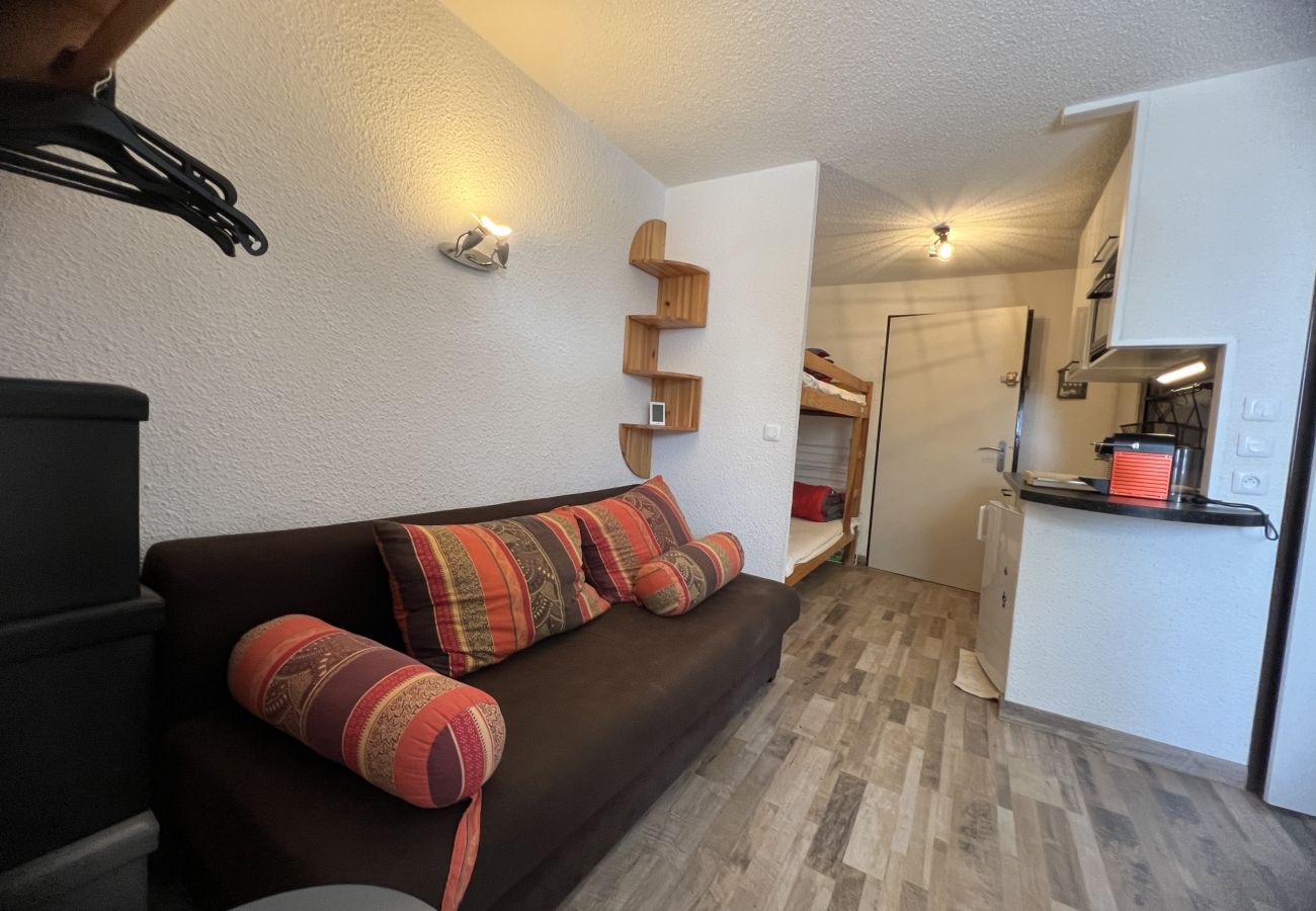 Appartement à Manigod - Réf 547 - Appartement T2 meublé avec vue montagne