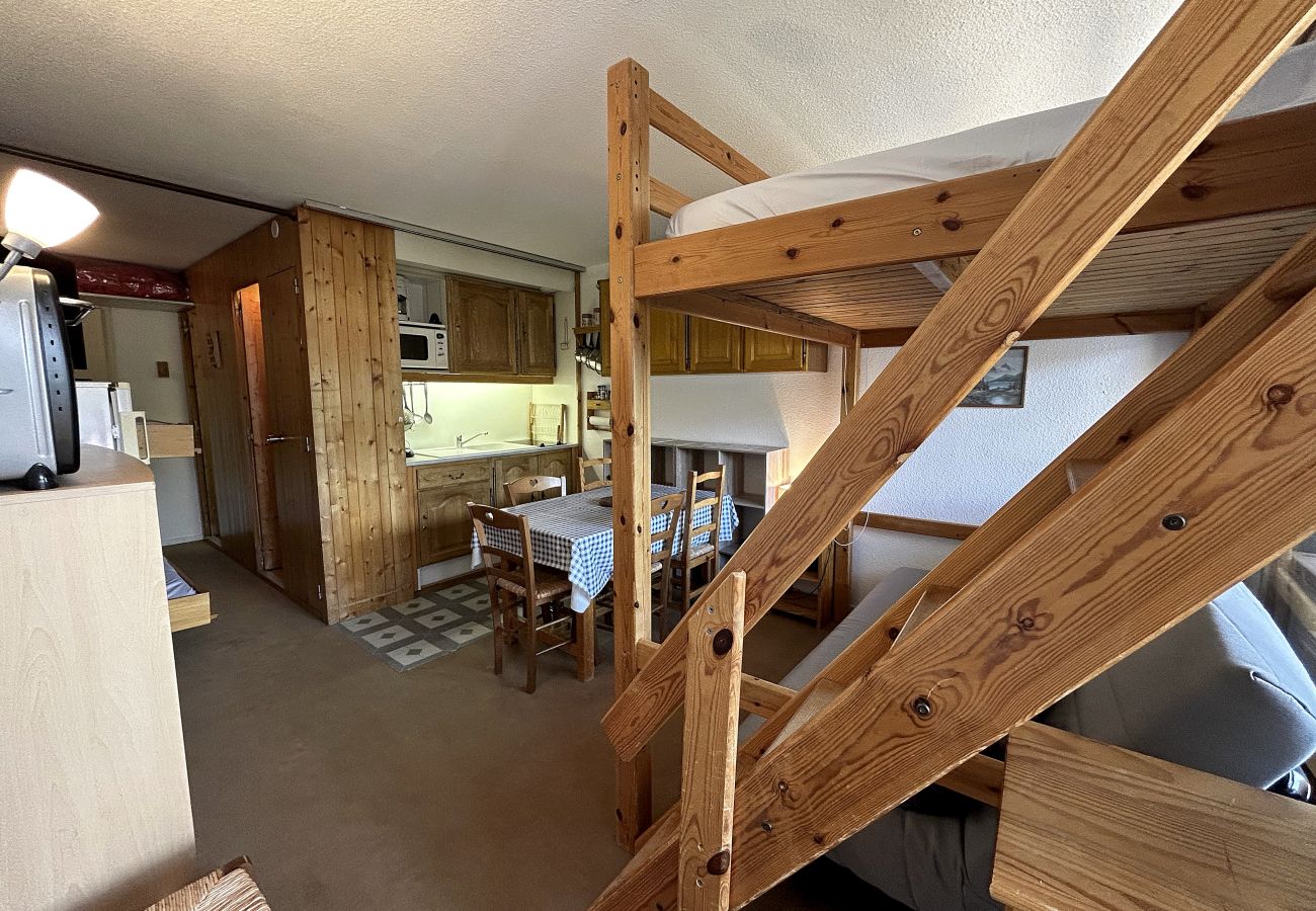Appartement à Manigod - Réf. 555 - Studio centre station, sur les pistes